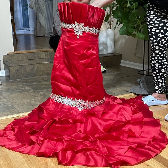 Elegant Red Strapless Gown with Embellishments